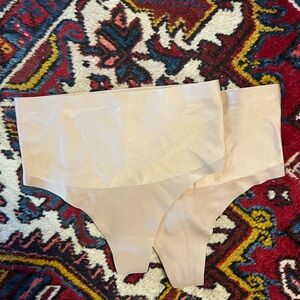 NWT Victorias Secret compression thong